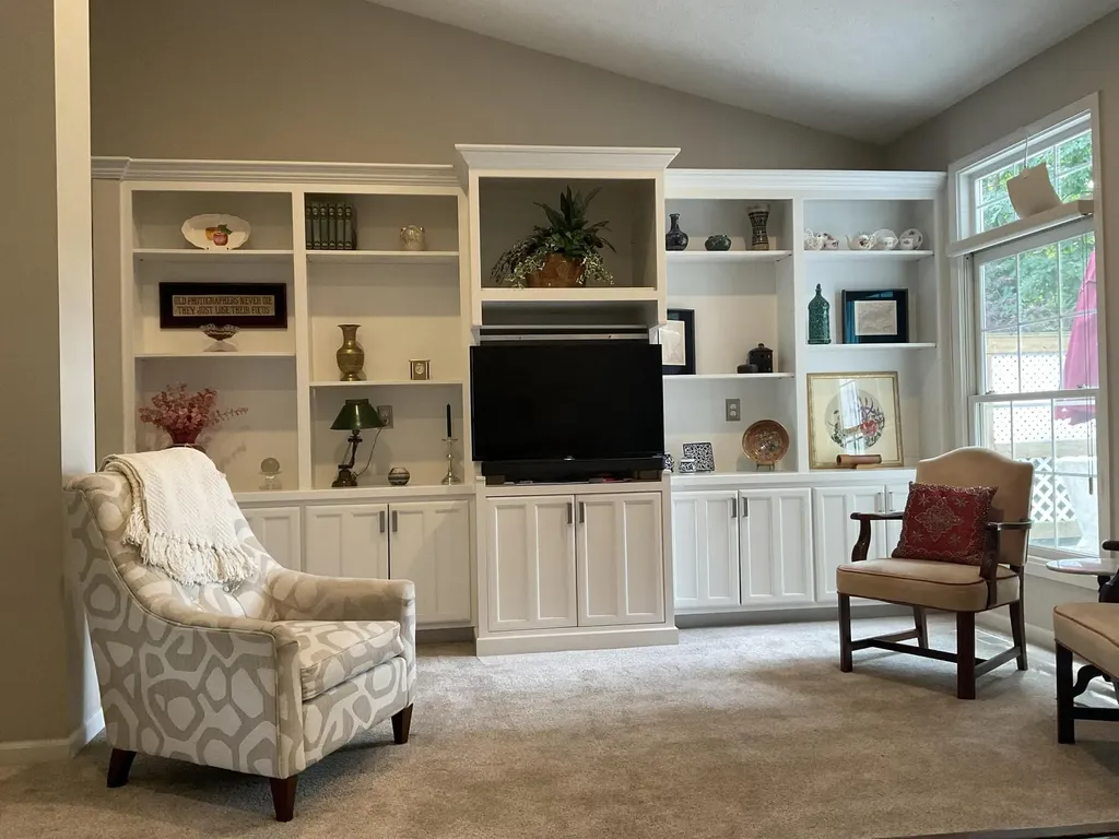 2554 Forest Hill Avenue SE Grand Rapids City MI 49546