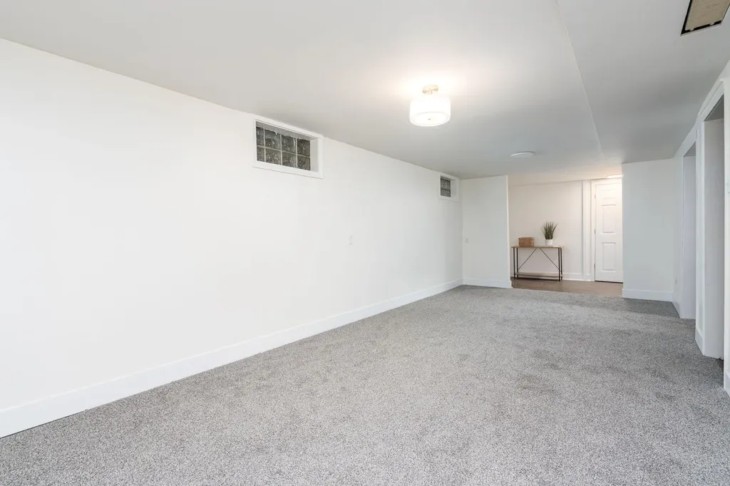 1874 Crowley Street Muskegon City MI 49441