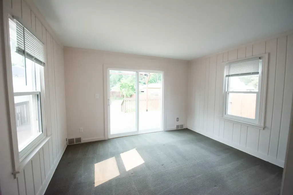 545 Van Allen Street SE Wyoming City MI 49548