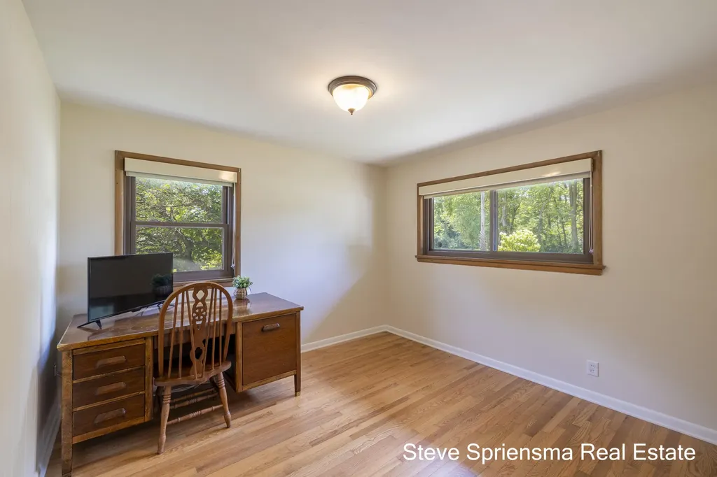 4372 Cordes Avenue NW Alpine Township MI 49321