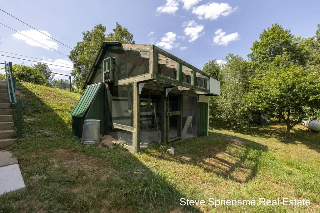 4372 Cordes Avenue NW Alpine Township MI 49321