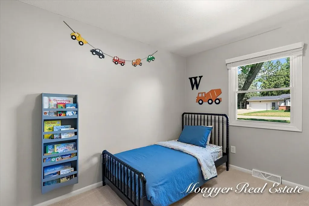 1758 Greenwoods Drive Georgetown Charter Township MI 49428