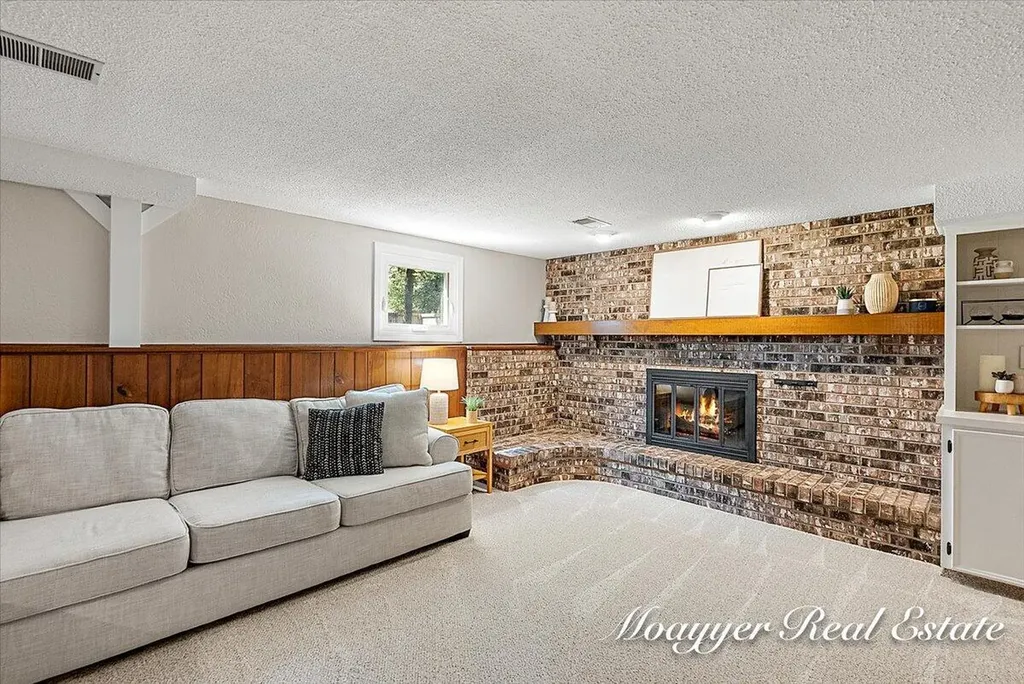 1758 Greenwoods Drive Georgetown Charter Township MI 49428