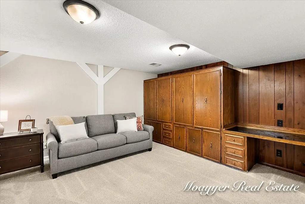 1758 Greenwoods Drive Georgetown Charter Township MI 49428