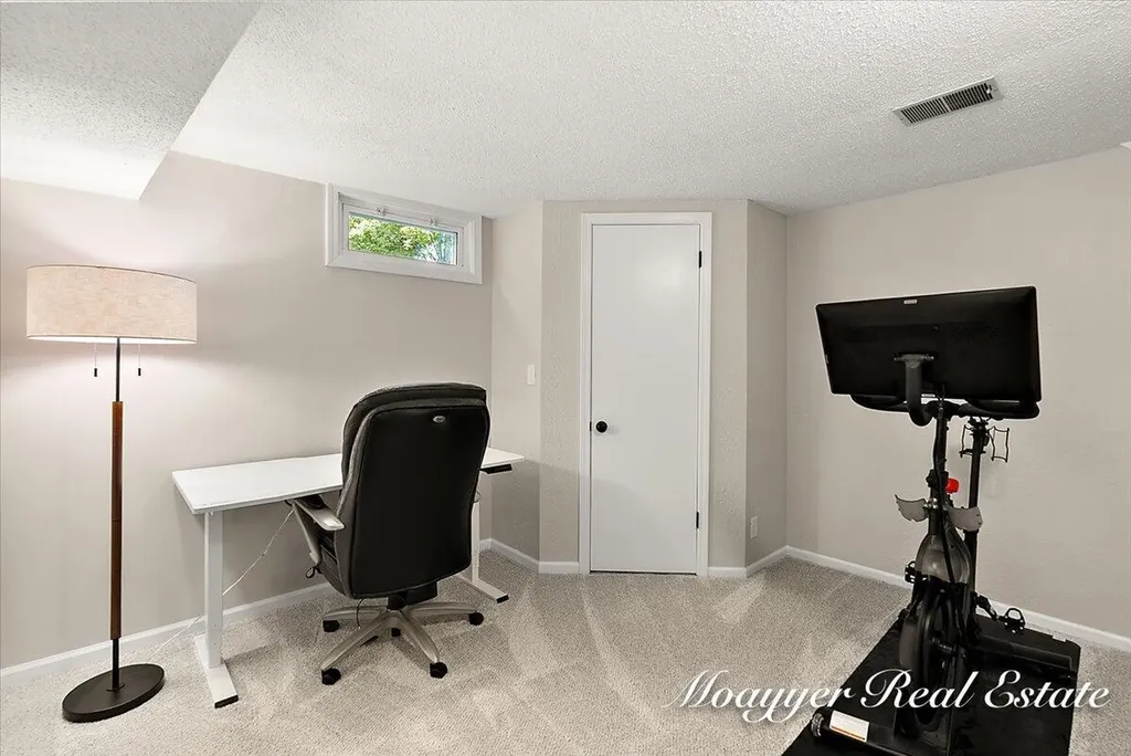 1758 Greenwoods Drive Georgetown Charter Township MI 49428