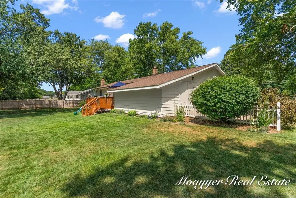 1758 Greenwoods Drive Georgetown Charter Township MI 49428