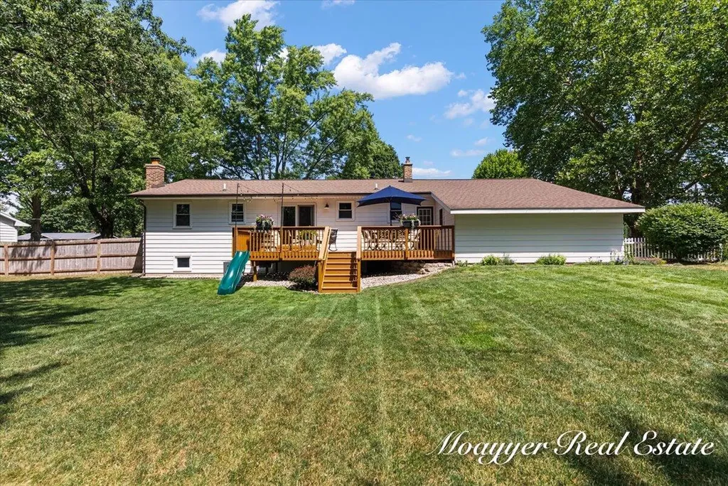 1758 Greenwoods Drive Georgetown Charter Township MI 49428