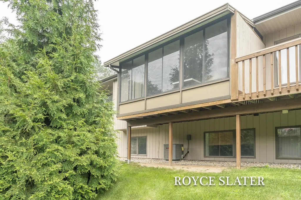 2682 Limestone Lane NE Plainfield Charter Township MI 49525