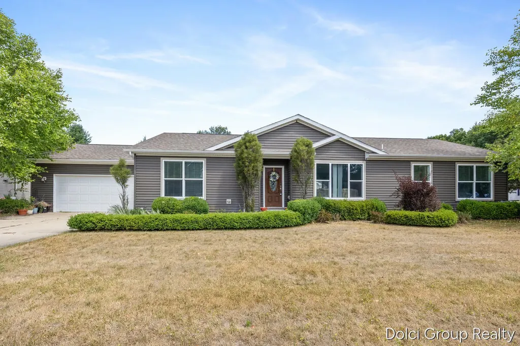 7861 Schooner Lane Morton Township MI 49346