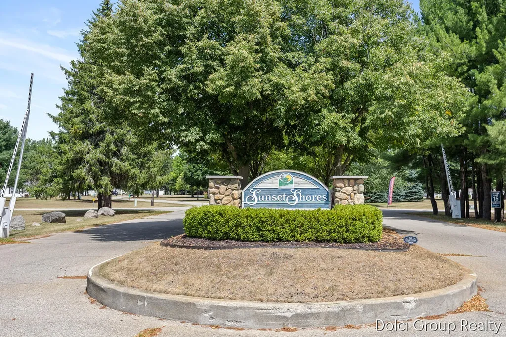 7861 Schooner Lane Morton Township MI 49346
