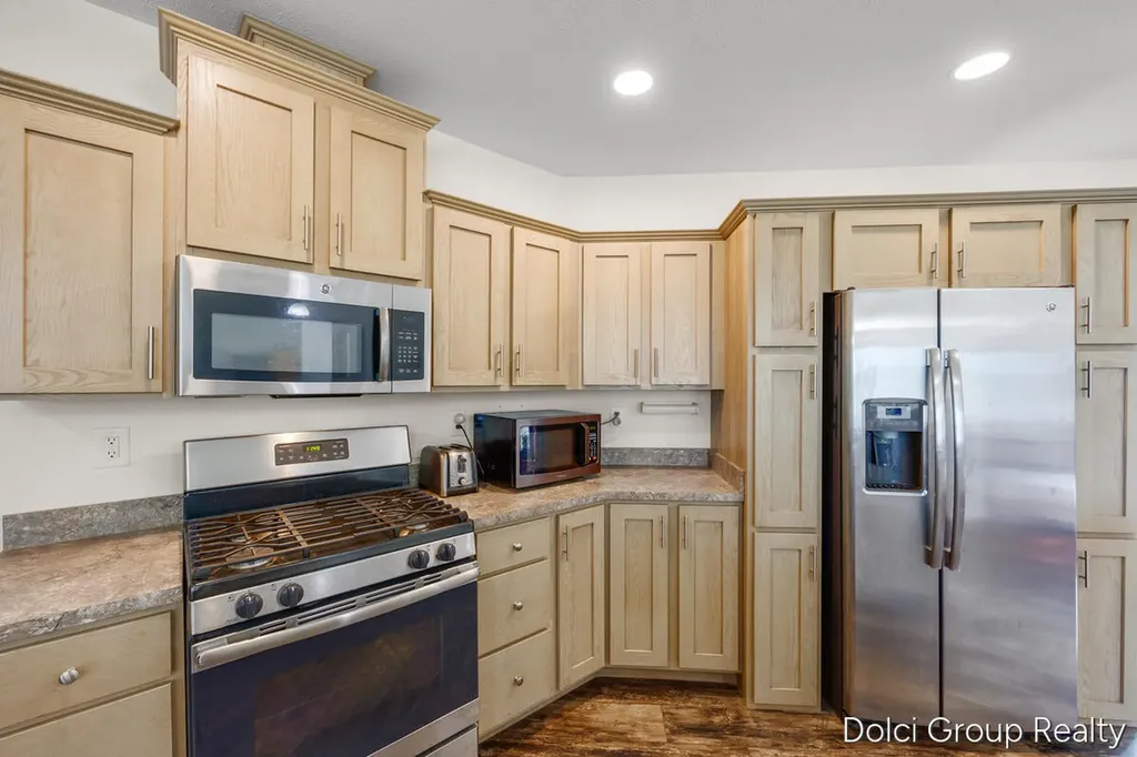 7861 Schooner Lane Morton Township MI 49346