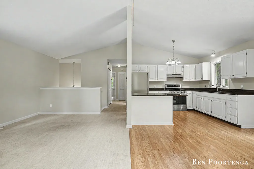 8707 White Fawn Trail NE Cannon Township MI 49341