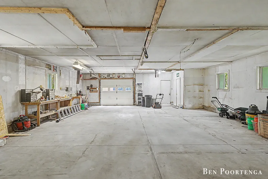 8707 White Fawn Trail NE Cannon Township MI 49341