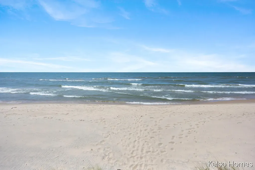 6664 Scenic Shores Drive Laketown Township MI 49423