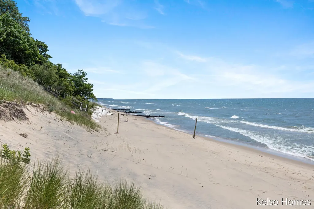 6664 Scenic Shores Drive Laketown Township MI 49423