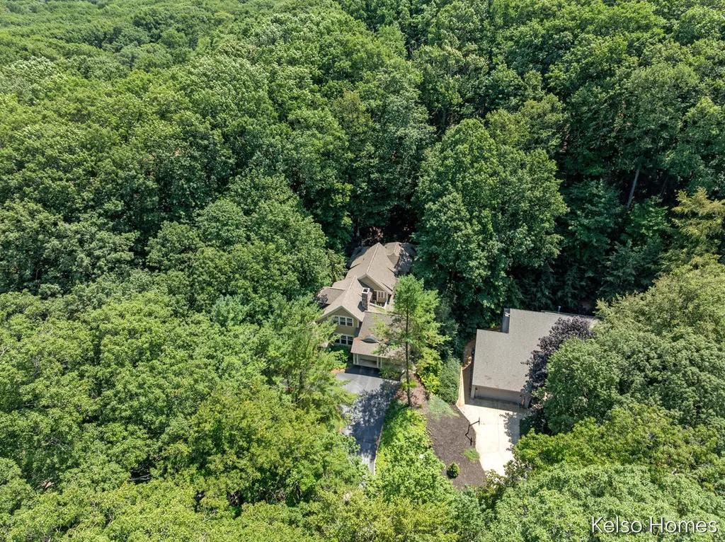 6664 Scenic Shores Drive Laketown Township MI 49423
