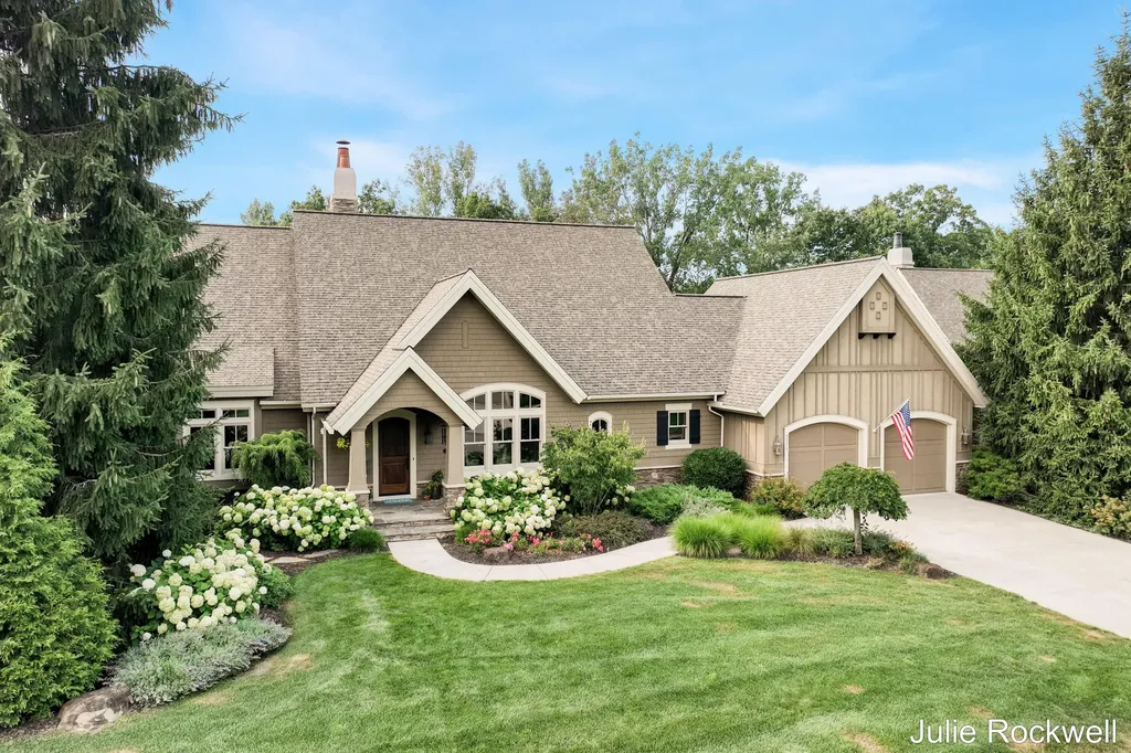5575 Sanctuary Drive NE Ada Township MI 49301