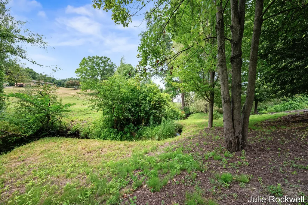 5575 Sanctuary Drive NE Ada Township MI 49301