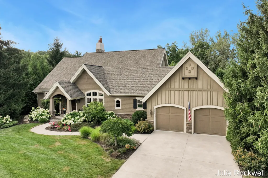 5575 Sanctuary Drive NE Ada Township MI 49301