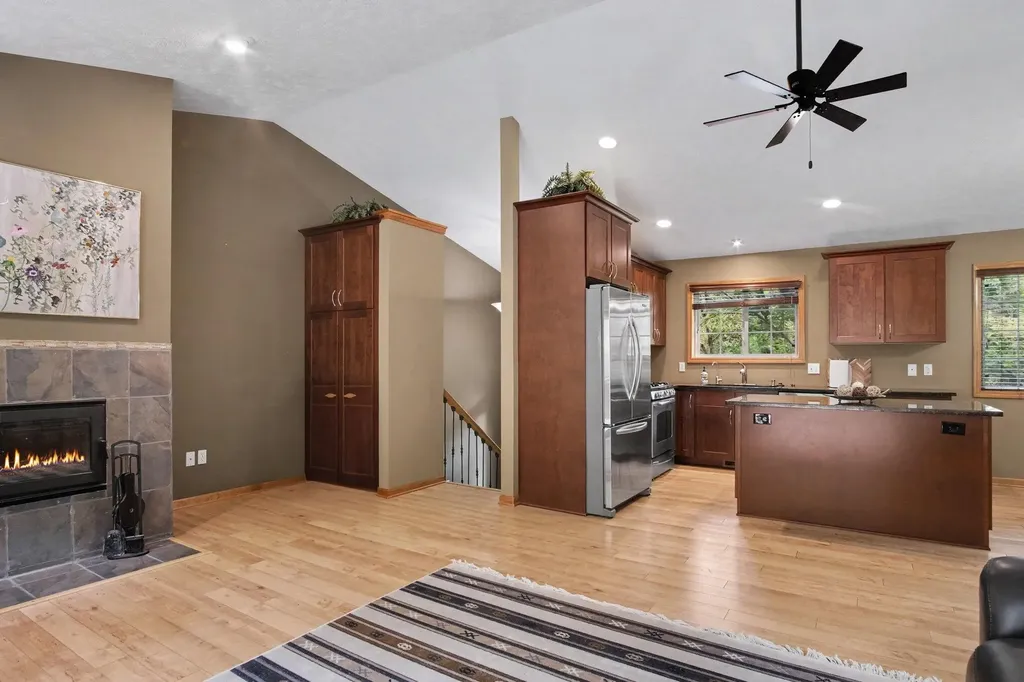 10725 Freeport Avenue Bowne Township MI 49325