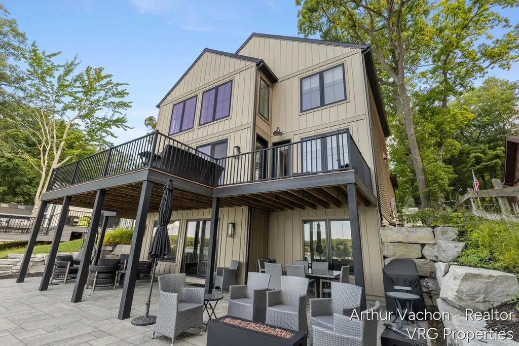 5722 El Camino Drive Croton Township MI 49337