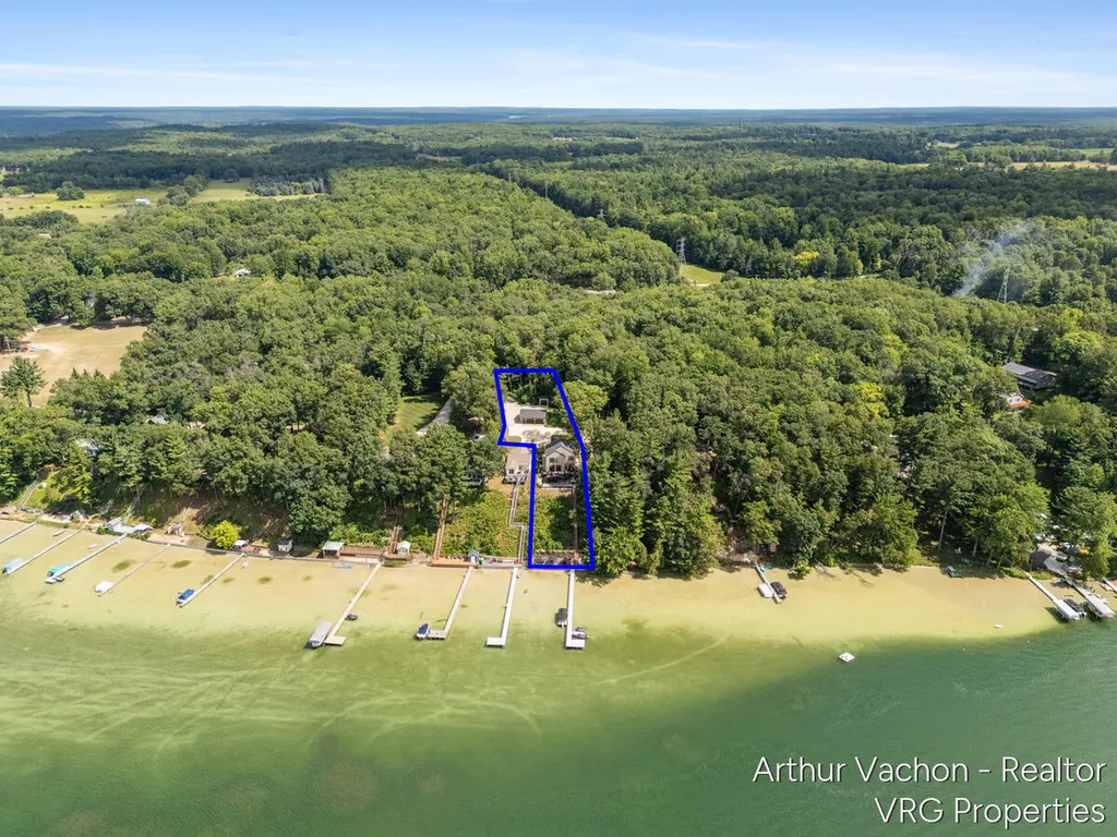 5722 El Camino Drive Croton Township MI 49337