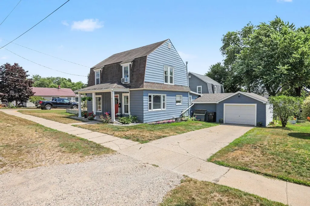 223 Leonard Street Belding City MI 48809