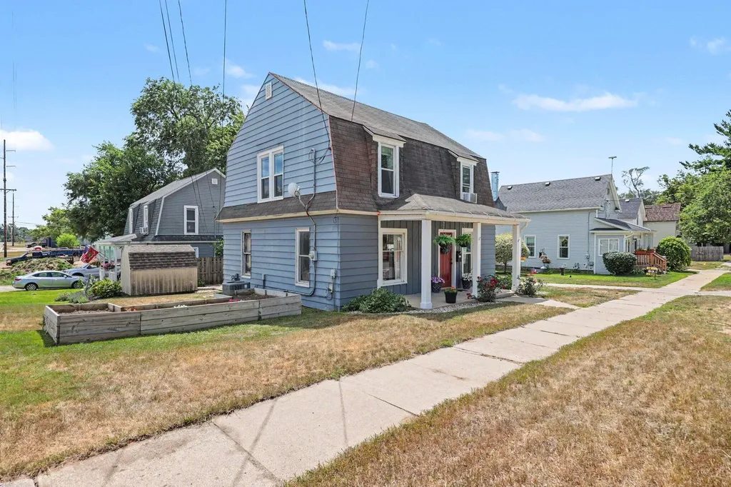 223 Leonard Street Belding City MI 48809