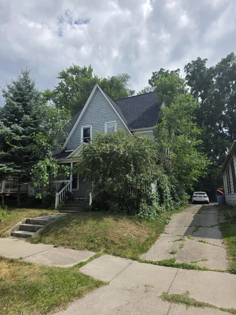 110 Dale Street NE Grand Rapids City MI 49505
