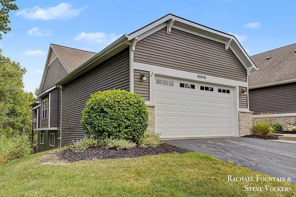 10048 S Crossroads Circle SE Caledonia Township MI 49316