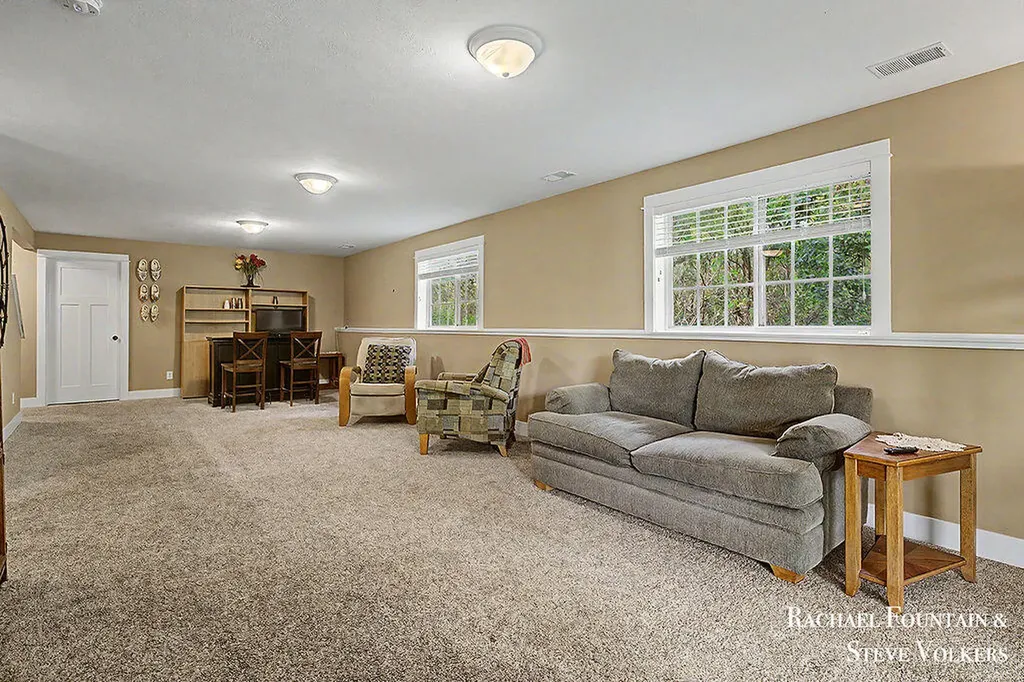10048 S Crossroads Circle SE Caledonia Township MI 49316