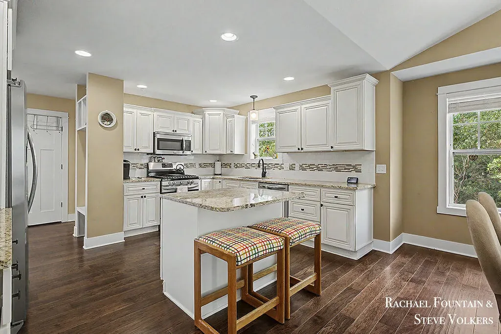 10048 S Crossroads Circle SE Caledonia Township MI 49316