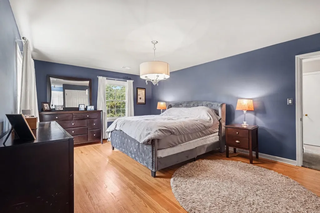 932 Floral Avenue SE East Grand Rapids City MI 49506