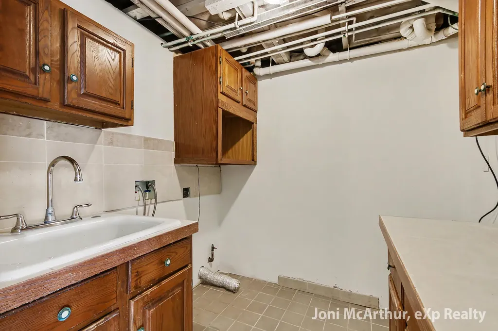 11613 Orchard Park Drive NE Algoma Township MI 49345