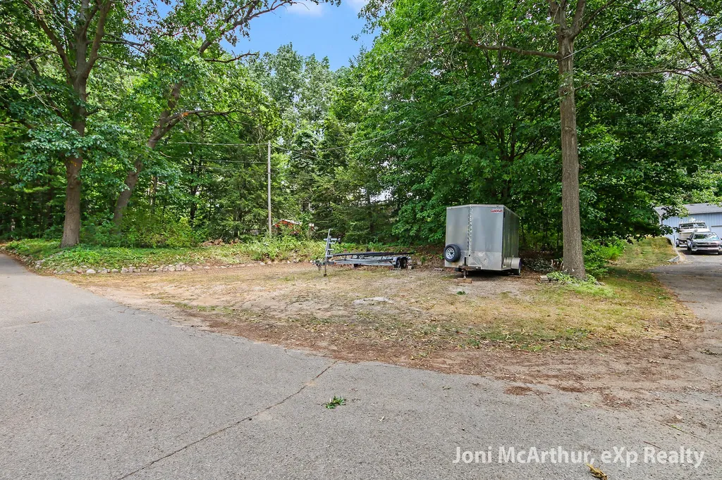 11613 Orchard Park Drive NE Algoma Township MI 49345