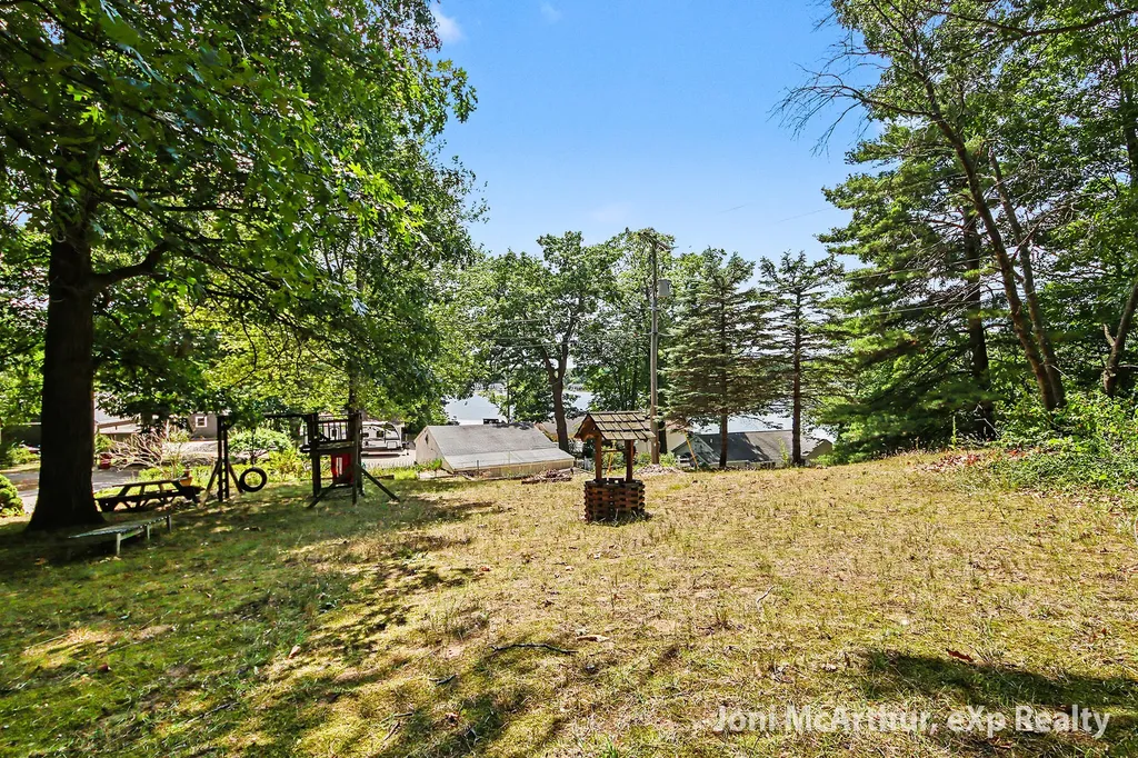 11613 Orchard Park Drive NE Algoma Township MI 49345