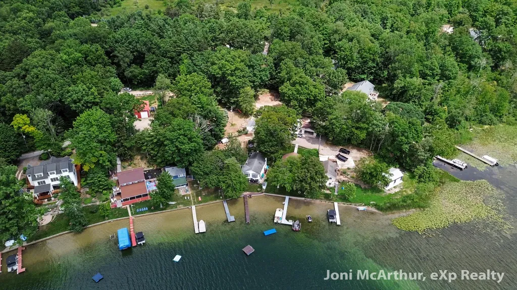 11613 Orchard Park Drive NE Algoma Township MI 49345