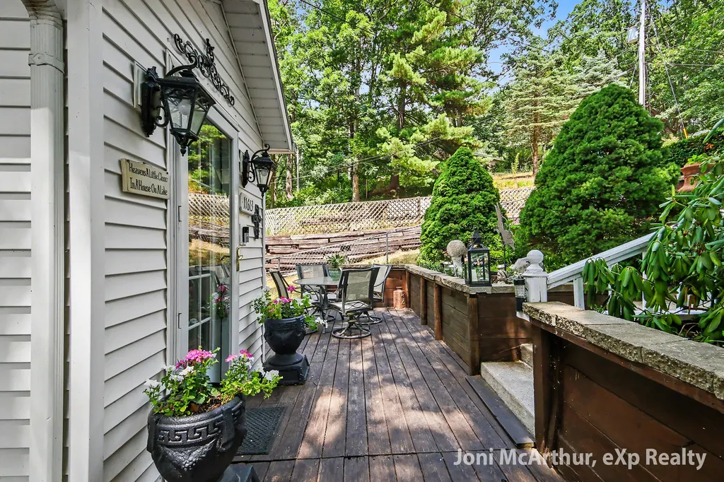 11613 Orchard Park Drive NE Algoma Township MI 49345