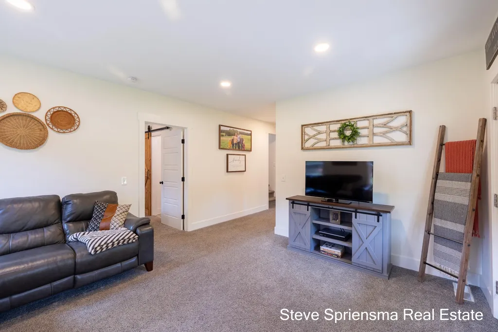 7628 Warner Street Allendale Charter Township MI 49401