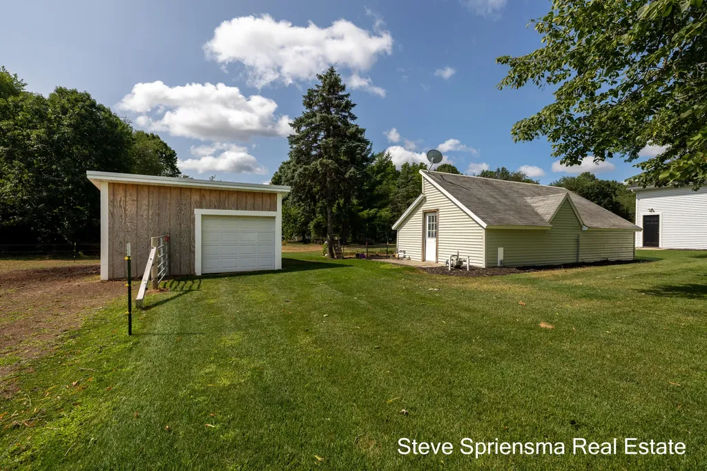 7628 Warner Street Allendale Charter Township MI 49401