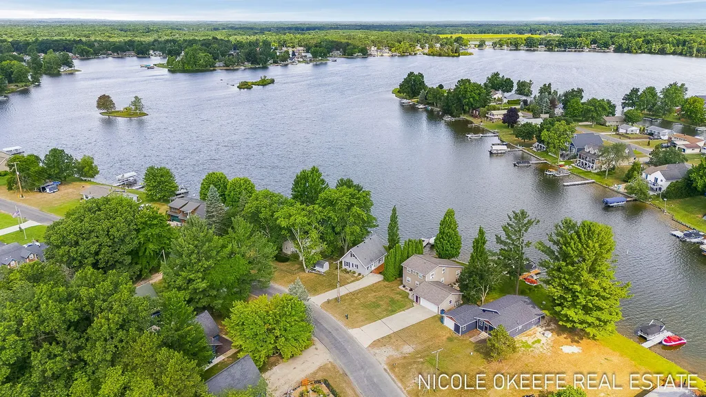 17430 Apache Trail Winfield Township MI 49329