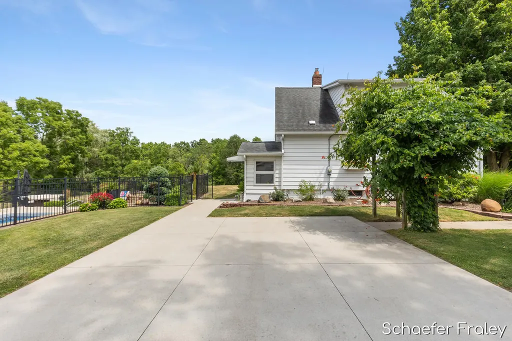 5907 84th Street SE Caledonia Township MI 49316