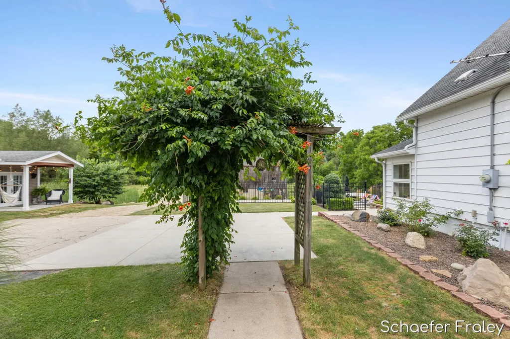 5907 84th Street SE Caledonia Township MI 49316