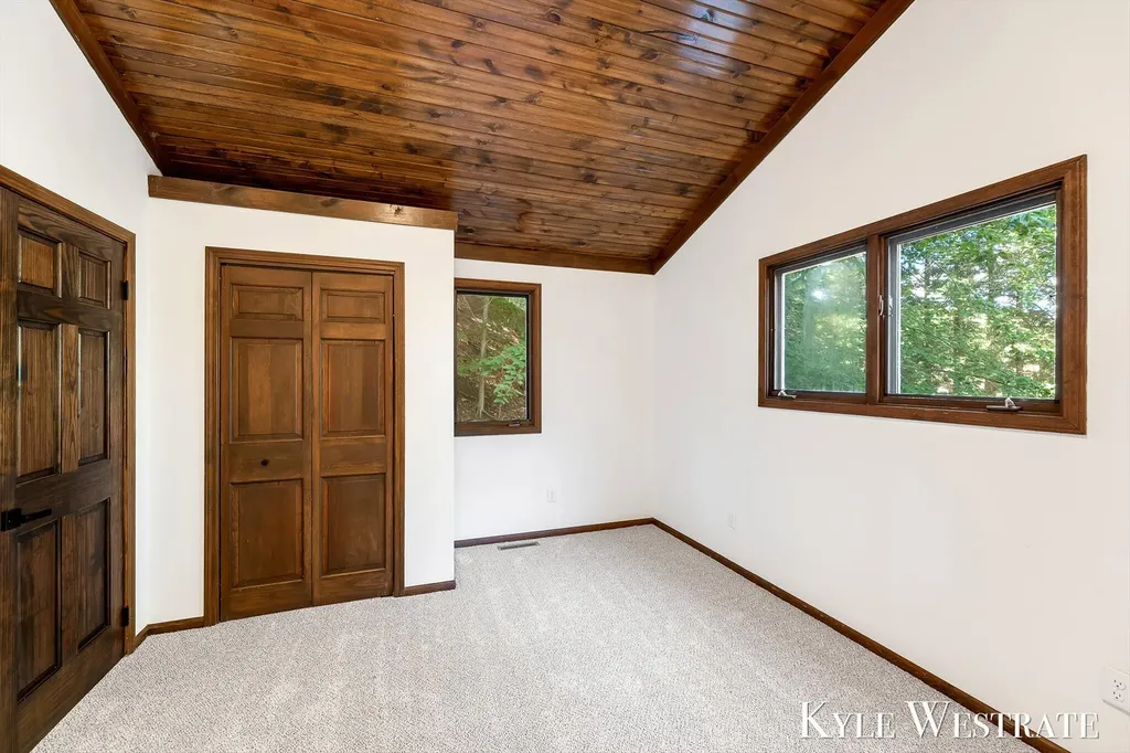 6093 Ridgeview Drive Norton Shores City MI 49441