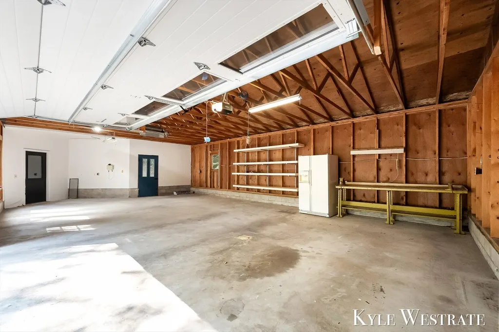 6093 Ridgeview Drive Norton Shores City MI 49441