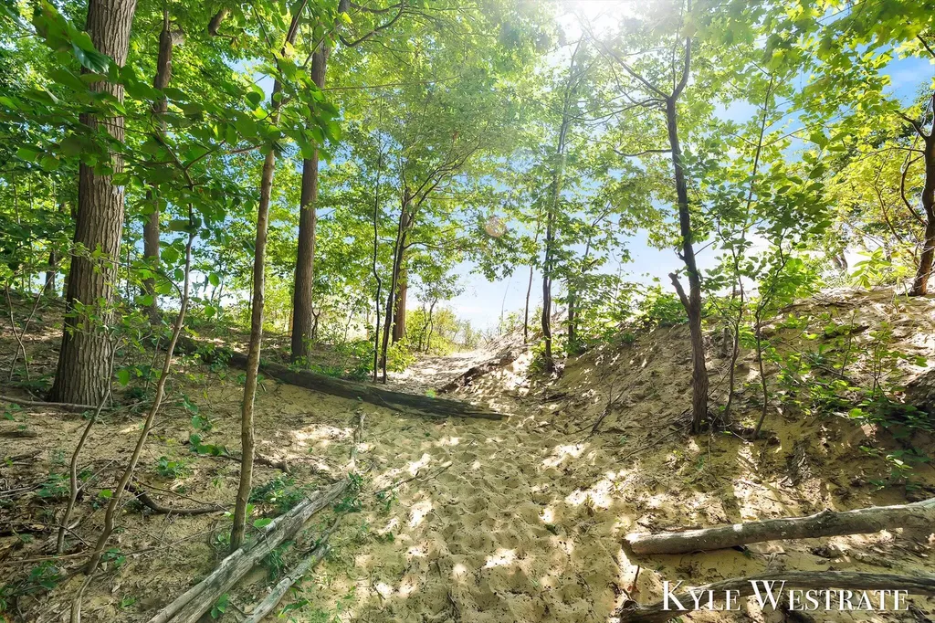 6093 Ridgeview Drive Norton Shores City MI 49441