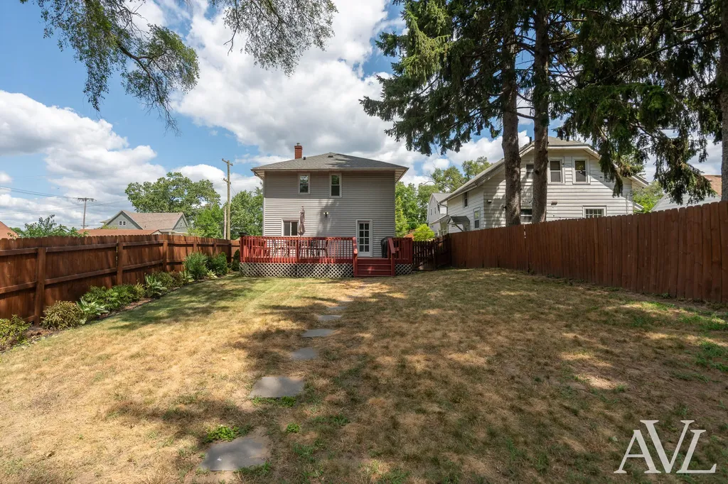 1014 Crescent Street NE Grand Rapids City MI 49503