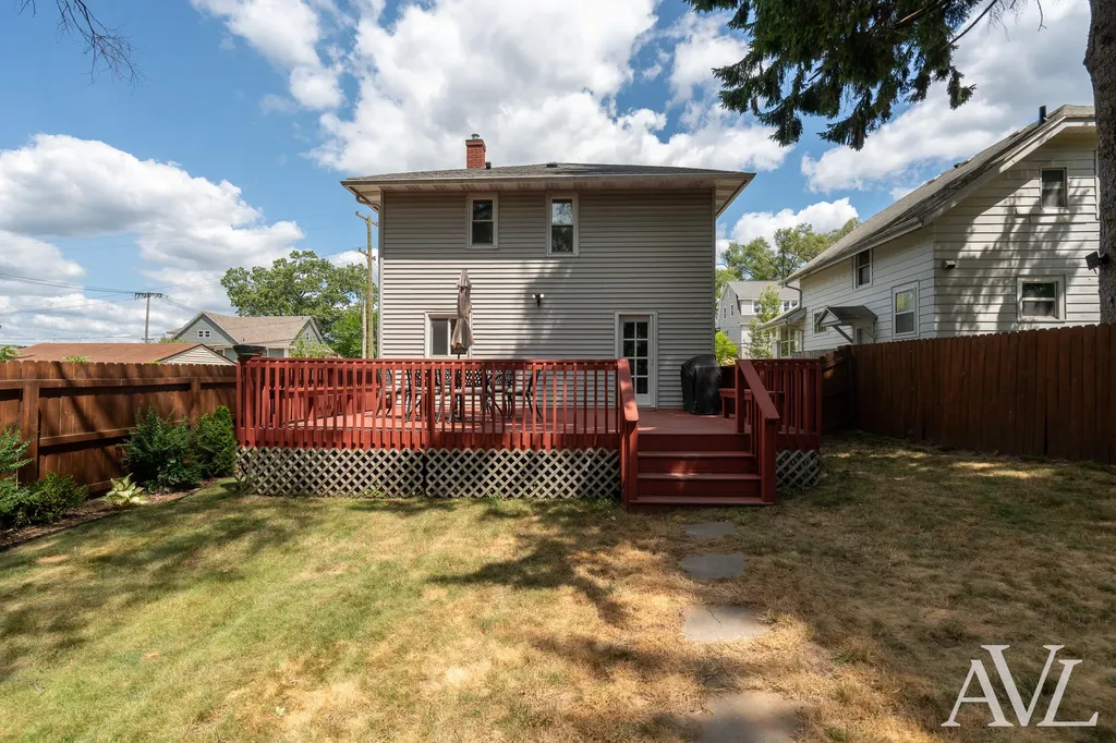 1014 Crescent Street NE Grand Rapids City MI 49503