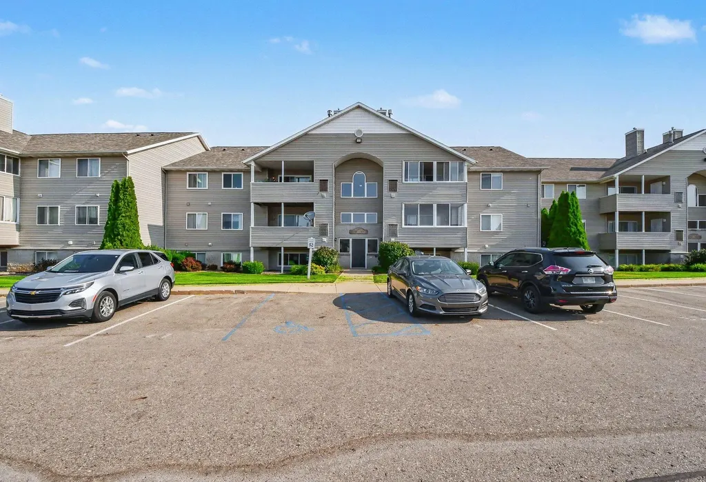 8358 S Jasonville Court SE Caledonia Township MI 49316