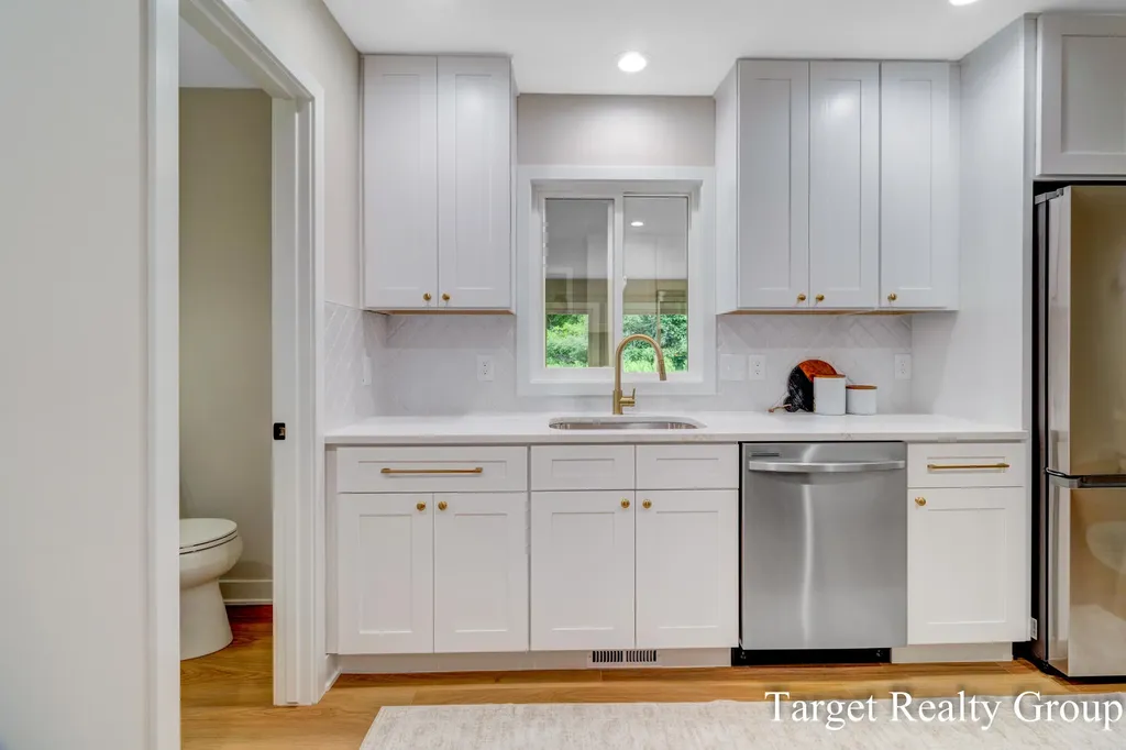 11648 Woodgate Drive NW Tallmadge Charter Township MI 49534